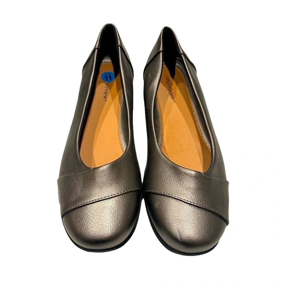 Comfortview Women's Silver Comfortable Slip-On Comfort Shoe Size 11